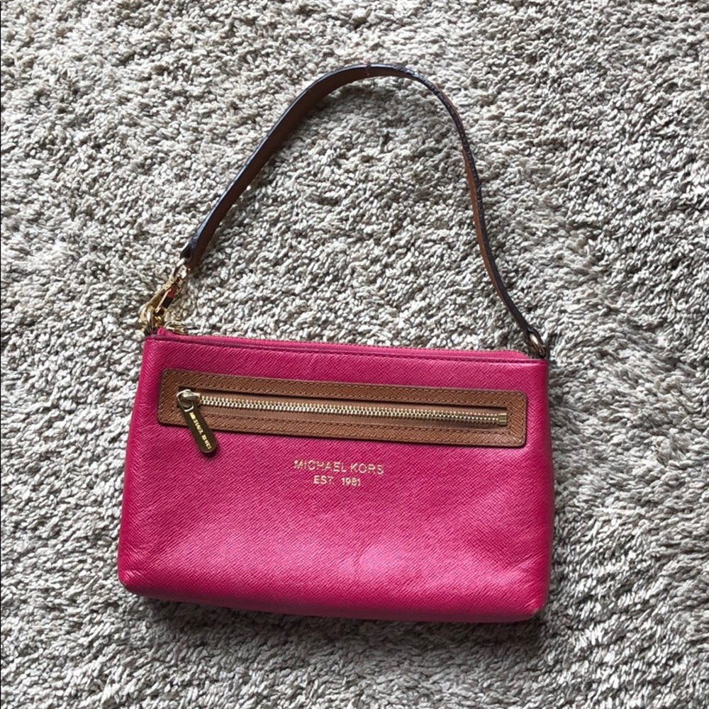 Michael Kors wristlet/ shoulder bag